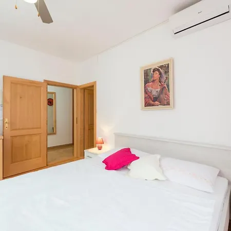 Historic Center Hvar Town- A Few Steps From The Main Square *