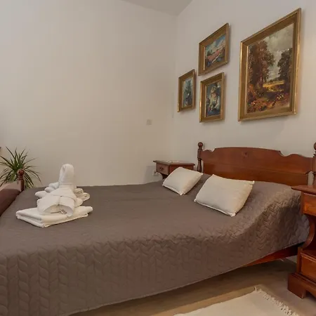 Historic Center Hvar Town- A Few Steps From The Main Square Apartman *