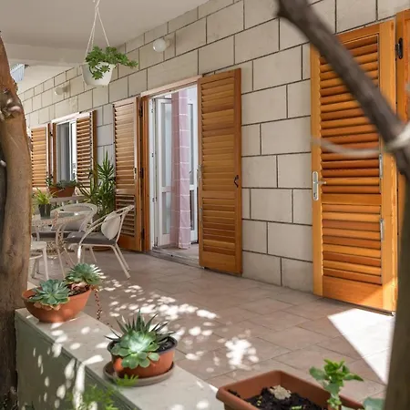 Historic Center Hvar Town- A Few Steps From The Main Square