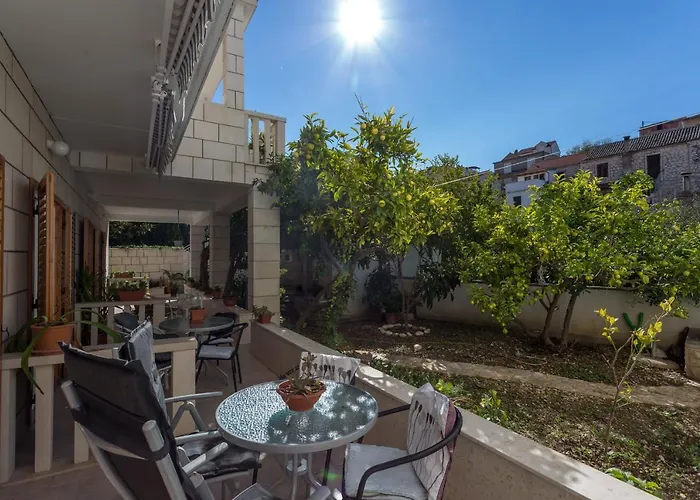 Historic Center Hvar Town- A Few Steps From The Main Square