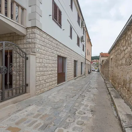 Historic Center Hvar Town- A Few Steps From The Main Square