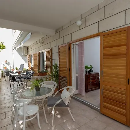 Historic Center Hvar Town- A Few Steps From The Main Square フヴァル